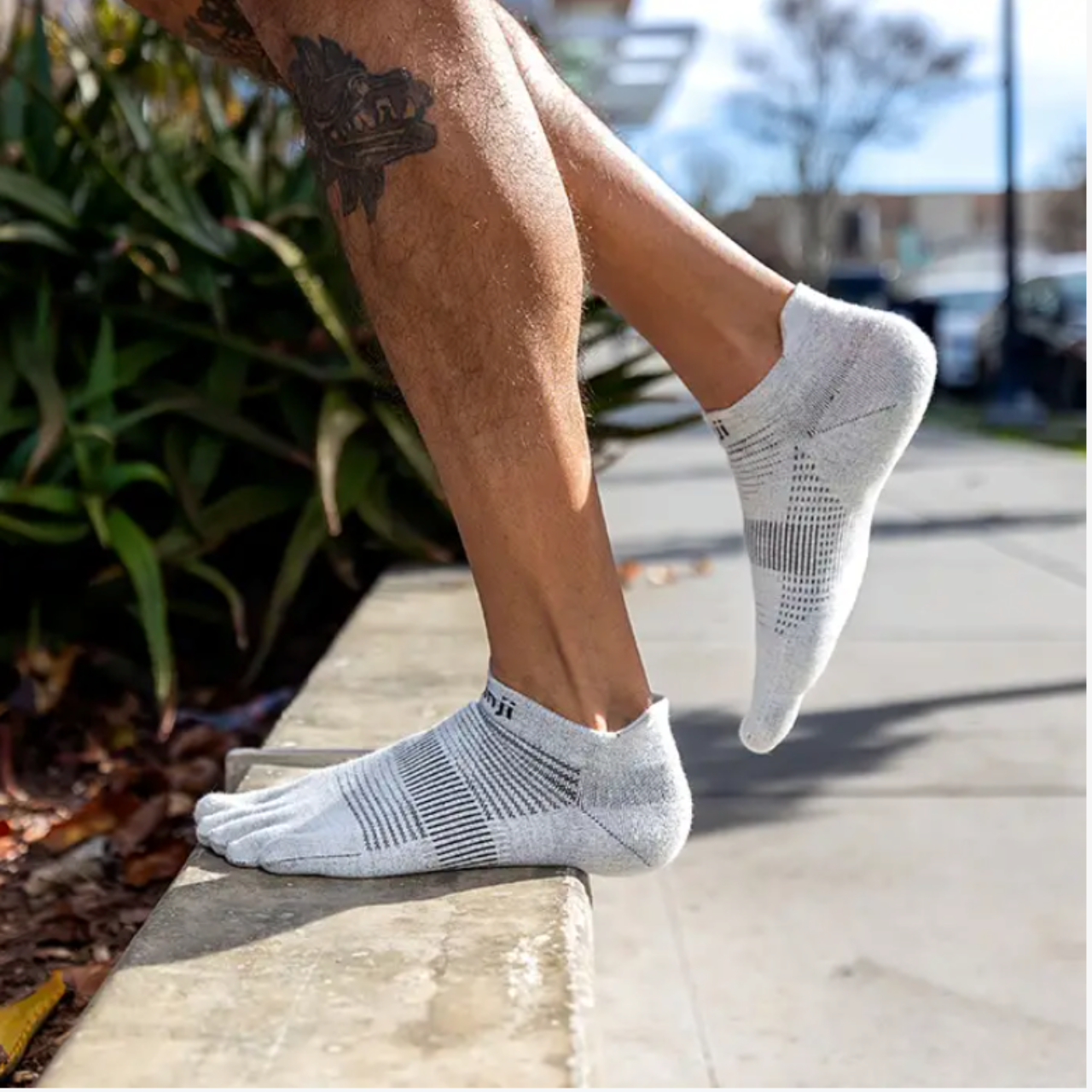 Run Lightweight No Show. Unisex