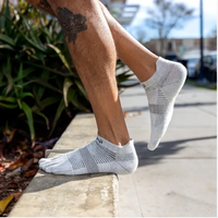 Run Lightweight No Show. Unisex